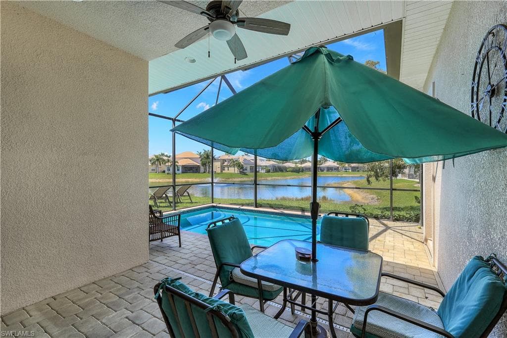 1685 Serrano CIR, NAPLES FL 34105-27