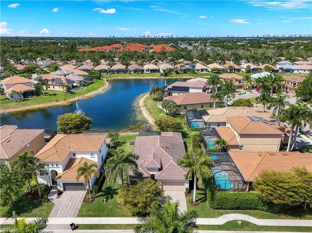 1685 Serrano CIR, NAPLES FL 34105-13