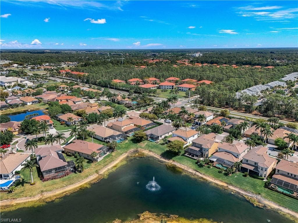 1685 Serrano CIR, NAPLES FL 34105-39