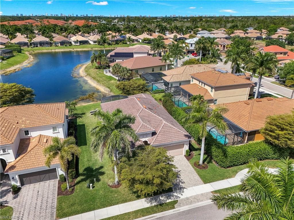 1685 Serrano CIR, NAPLES FL 34105-34