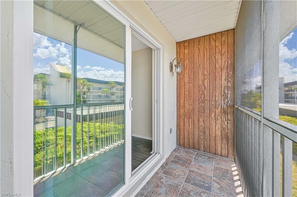 6777 Winkler RD # 278, FORT MYERS FL 33919-24