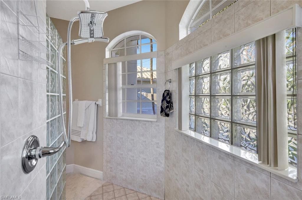 5508 Coronado PKWY, CAPE CORAL FL 33904-28