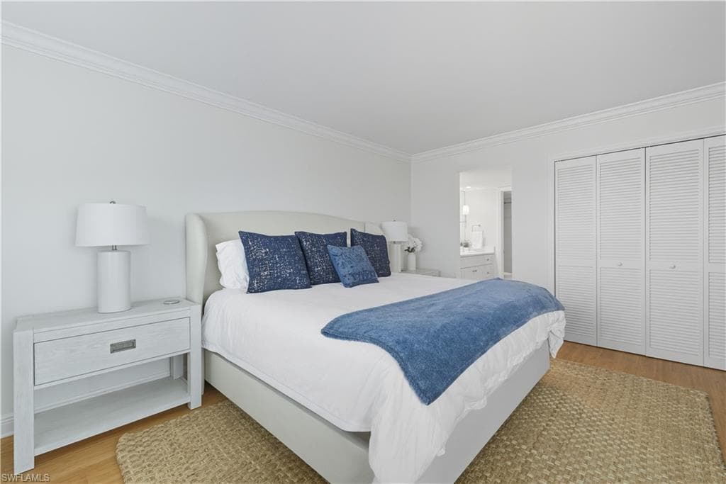 3443 Gulf Shore BLVD N # 711, NAPLES FL 34103-11