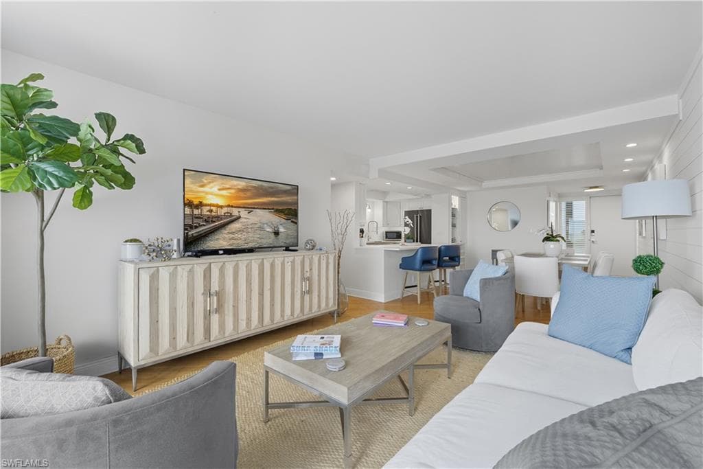 3443 Gulf Shore BLVD N # 711, NAPLES FL 34103-8