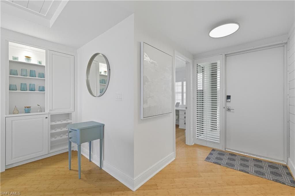 3443 Gulf Shore BLVD N # 711, NAPLES FL 34103-18