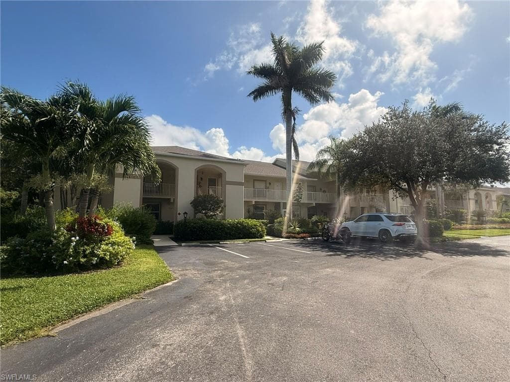 21301 Lancaster RUN # 822, ESTERO FL 33928-19