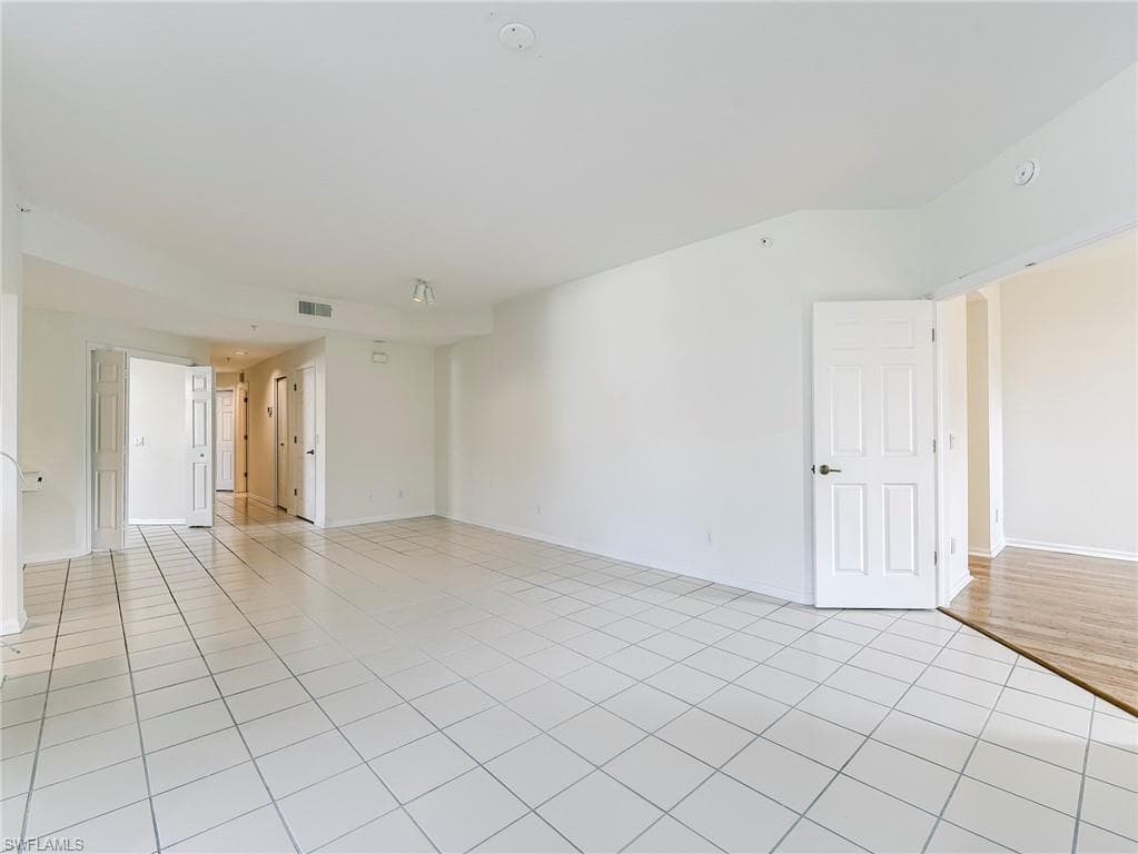 25203 Pelican Creek CIR 102-13