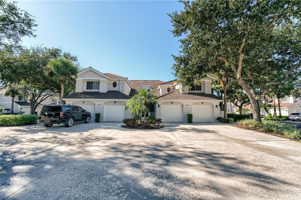 25203 Pelican Creek CIR 102-34