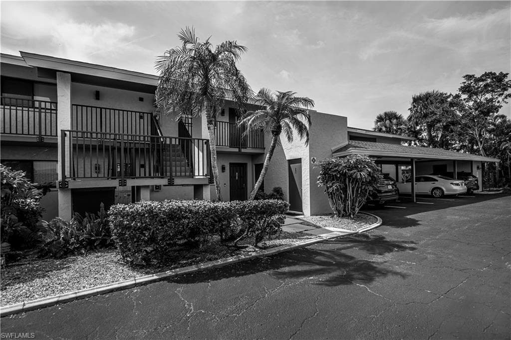 808 Cape Coral PKWY W 204-4