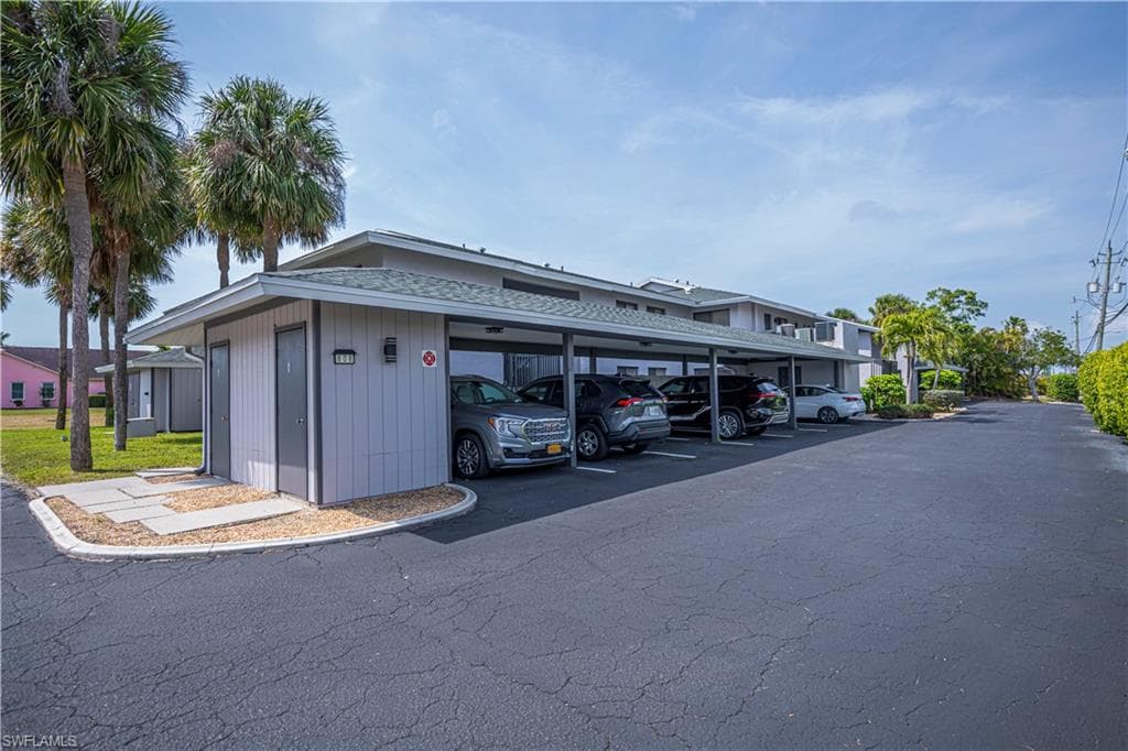 808 Cape Coral PKWY W 204-3