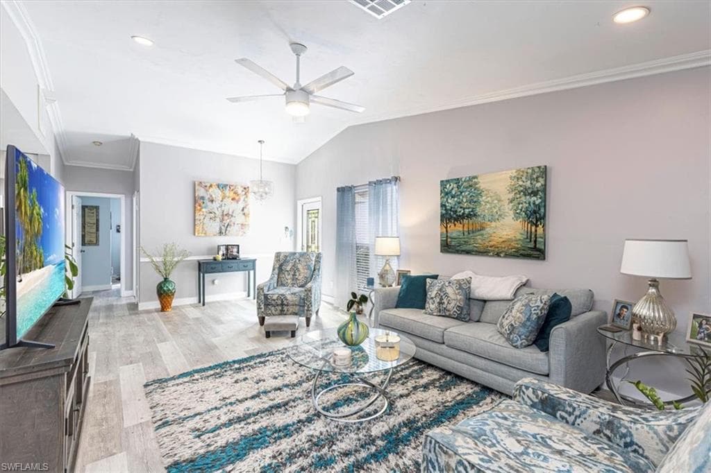 12249 Londonderry LN, BONITA SPRINGS FL 34135-4