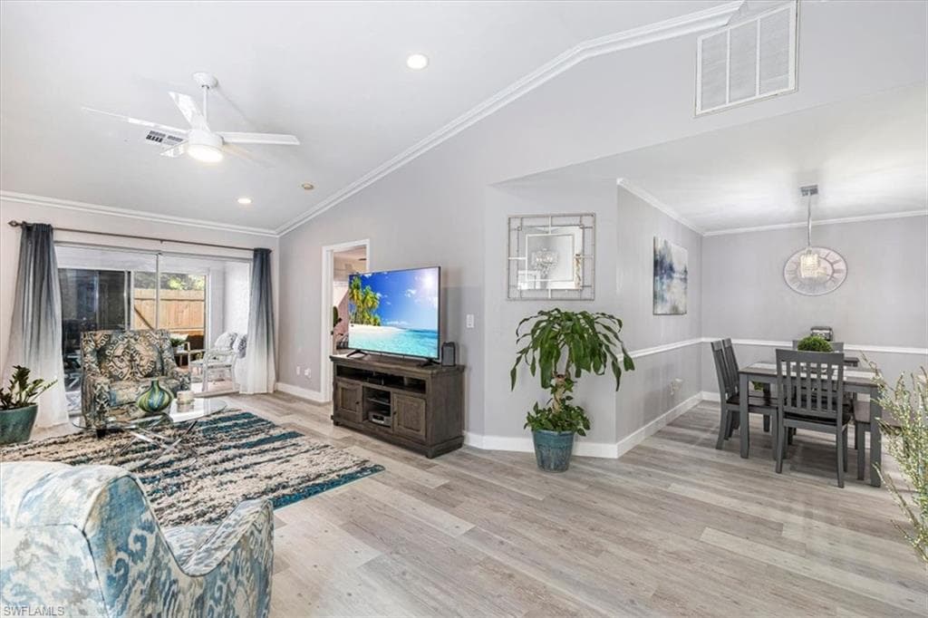 12249 Londonderry LN, BONITA SPRINGS FL 34135-7