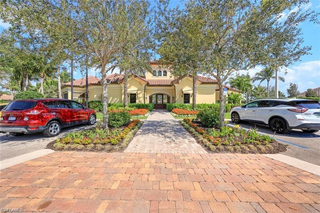 9147 Isla Bella CIR, BONITA SPRINGS FL 34135-26