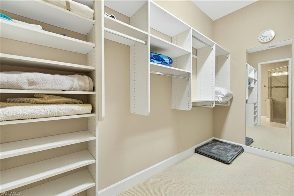 9147 Isla Bella CIR, BONITA SPRINGS FL 34135-17