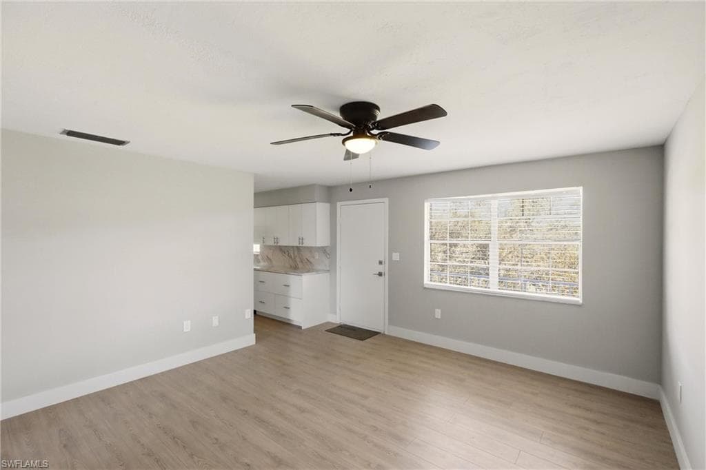 3325 Airport RD N # S8, NAPLES FL 34105-5