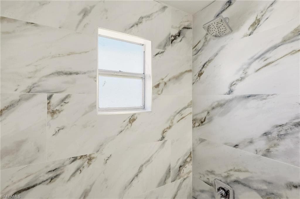 3325 Airport RD N # S8, NAPLES FL 34105-15