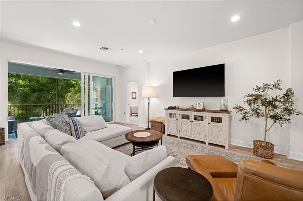 2280 Priory LN # 1106, NAPLES FL 34120-1