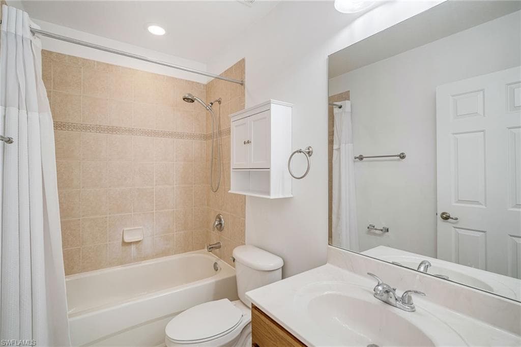 3174 Antica ST, FORT MYERS FL 33905-21