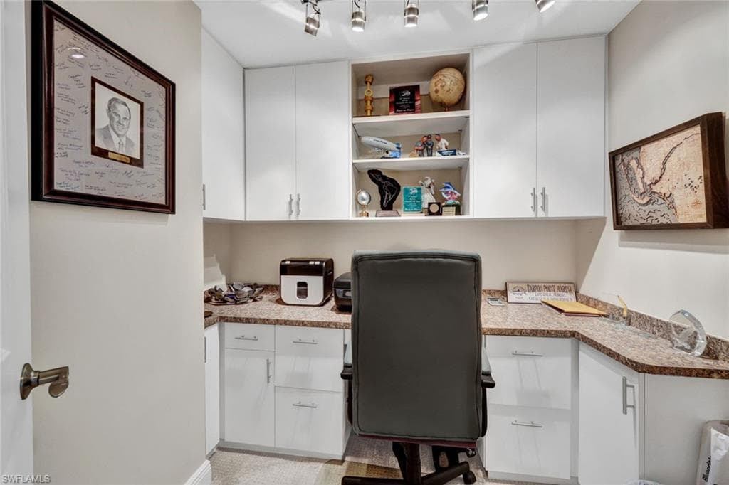 6021 Silver King BLVD # 305, CAPE CORAL FL 33914-21