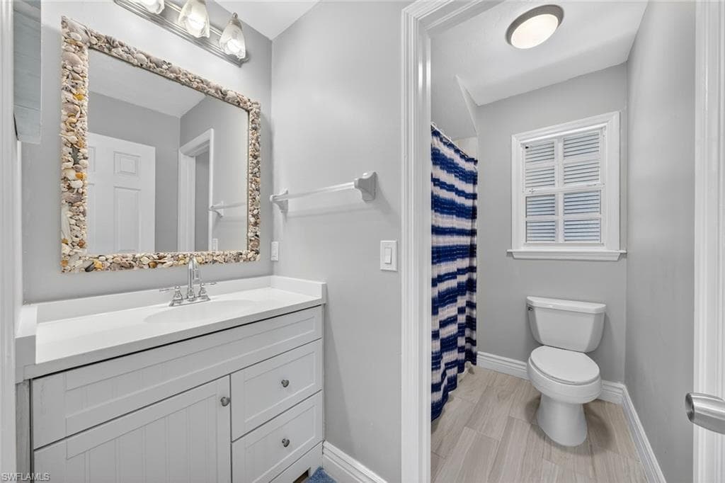 1682 Sabal Palm DR, SANIBEL FL 33957-33