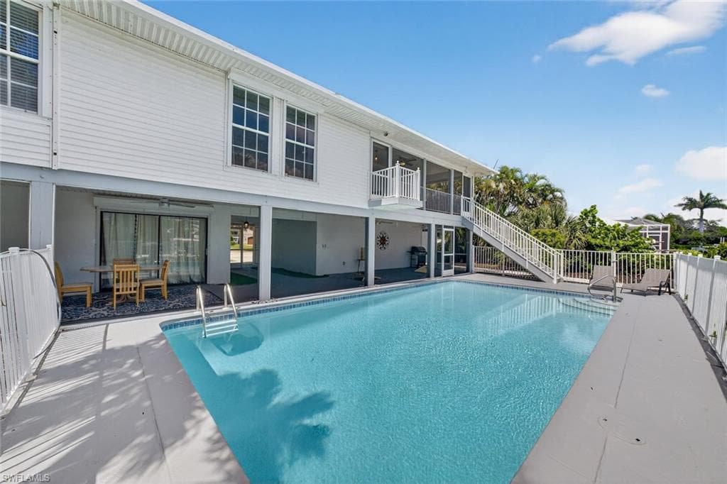 1682 Sabal Palm DR, SANIBEL FL 33957-40