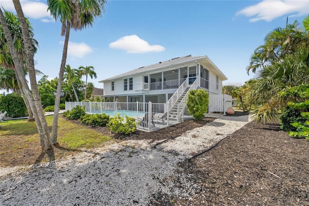 1682 Sabal Palm DR, SANIBEL FL 33957-43