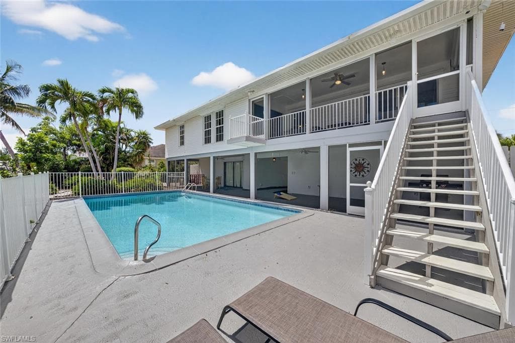 1682 Sabal Palm DR, SANIBEL FL 33957-39