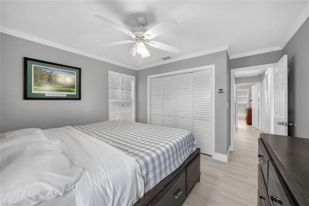 1682 Sabal Palm DR, SANIBEL FL 33957-38