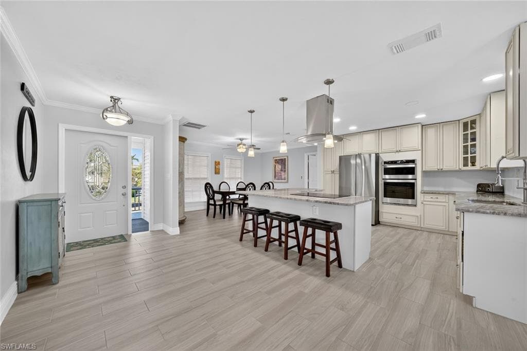 1682 Sabal Palm DR, SANIBEL FL 33957-20
