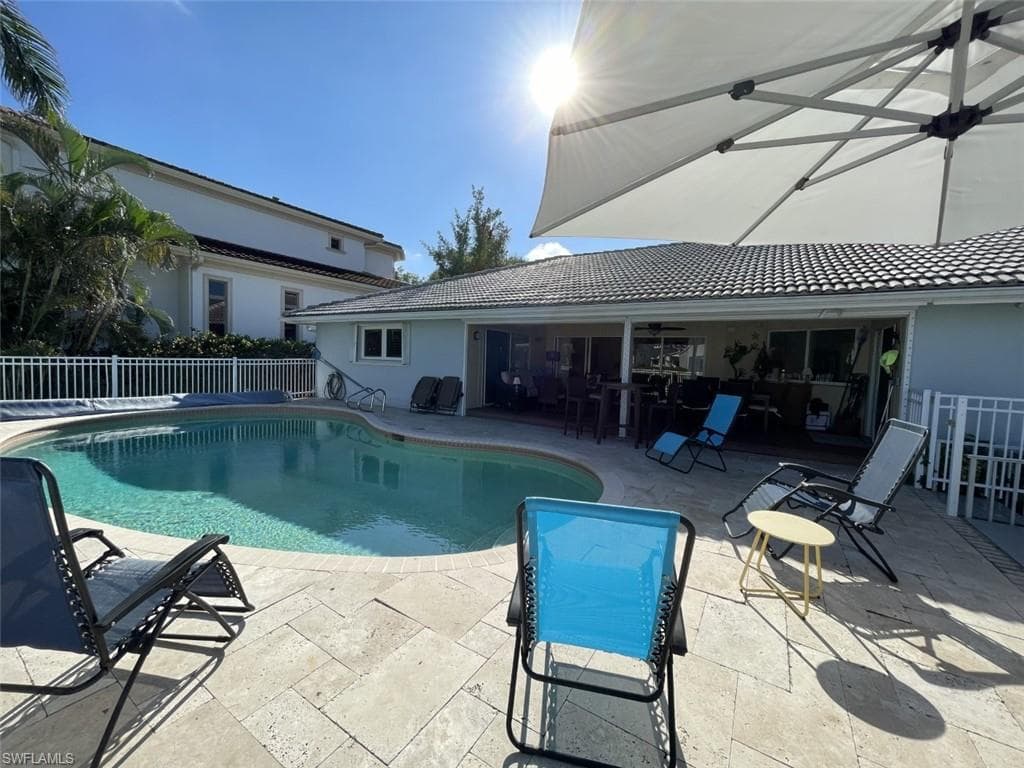 677 18th AVE S, NAPLES FL 34102-15