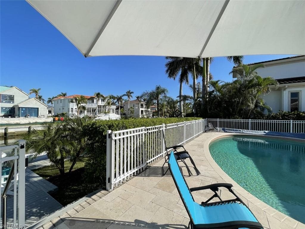 677 18th AVE S, NAPLES FL 34102-21