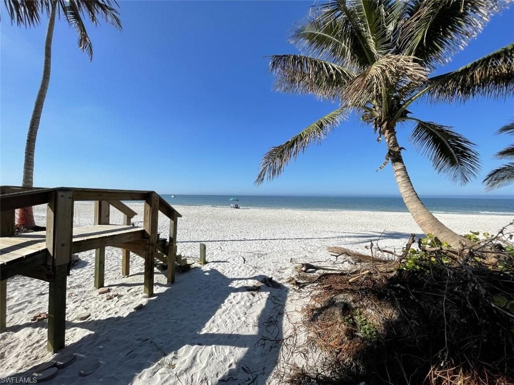 677 18th AVE S, NAPLES FL 34102-23