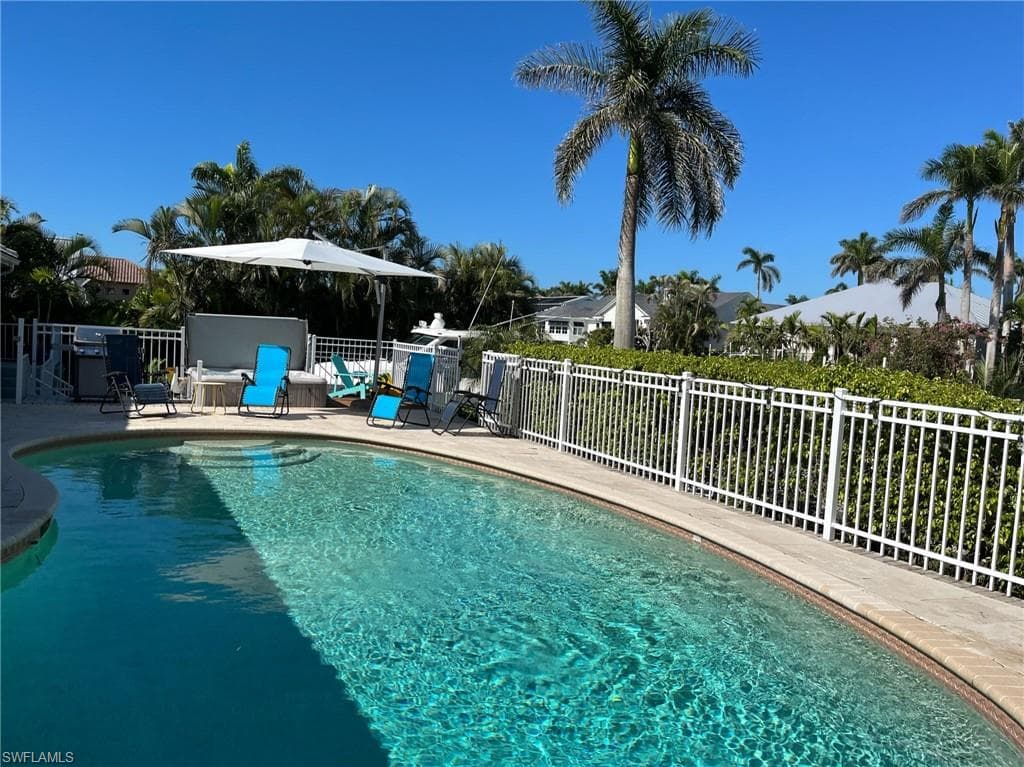 677 18th AVE S, NAPLES FL 34102-17