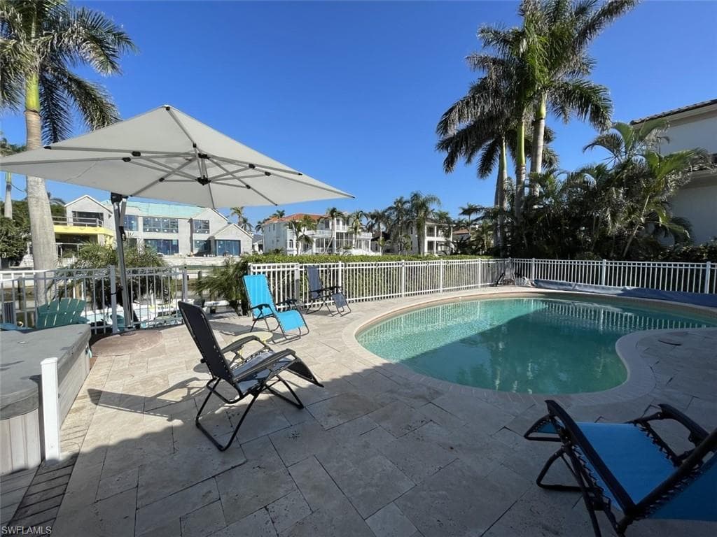 677 18th AVE S, NAPLES FL 34102-18