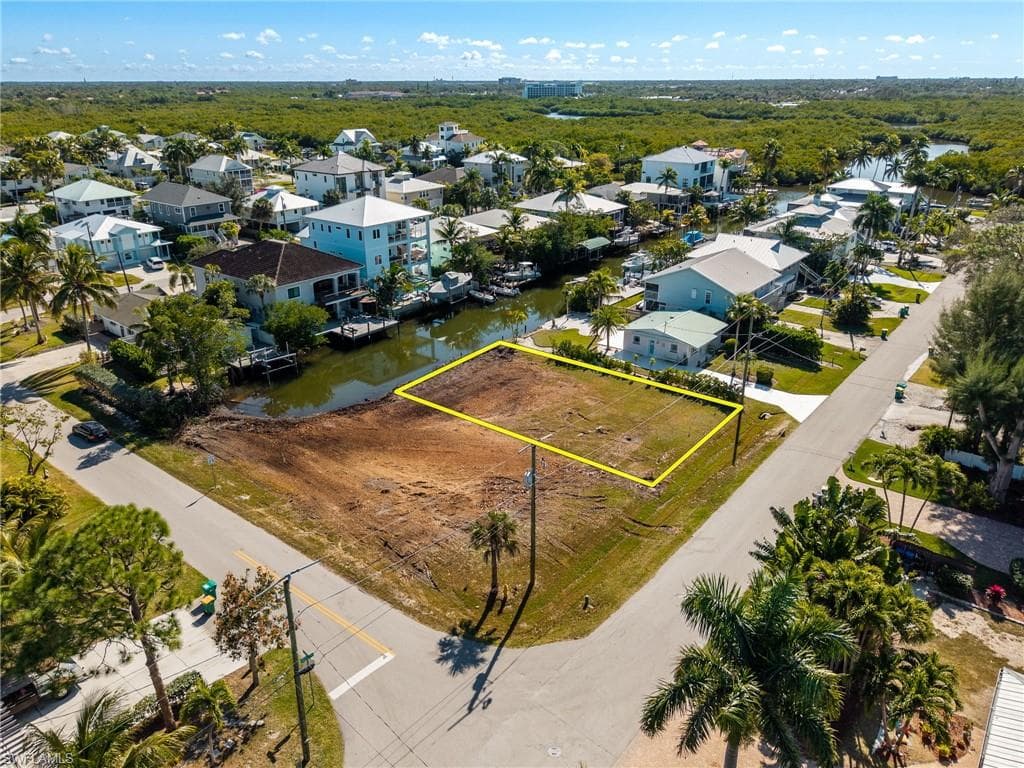 1292 Venetian WAY, NAPLES FL 34110-22