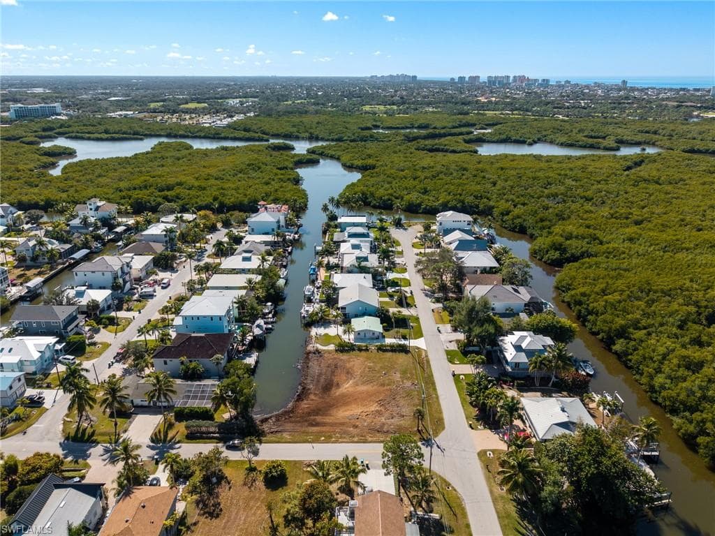 1292 Venetian WAY, NAPLES FL 34110-11