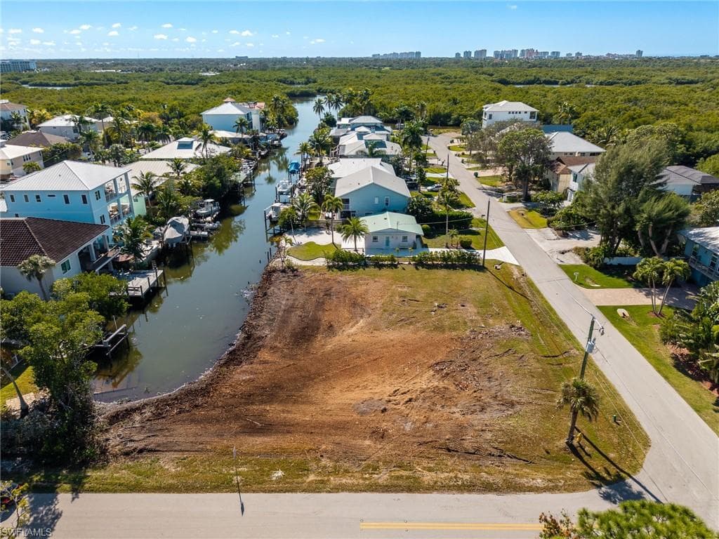 1294 Venetian WAY, NAPLES FL 34110-16