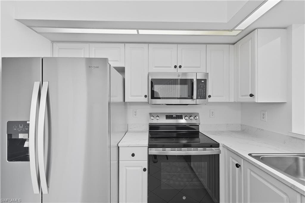 4182 Pensacola AVE, ESTERO FL 33928-4