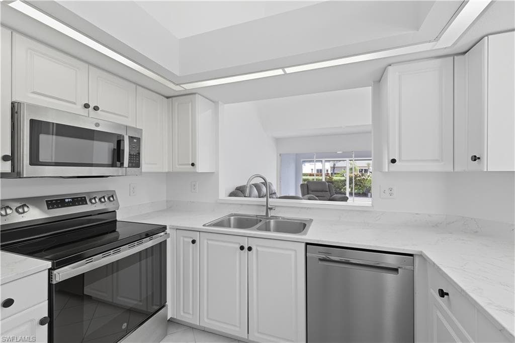 4182 Pensacola AVE, ESTERO FL 33928-3