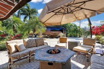 4991 Coach LN, NAPLES FL 34114-6