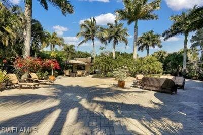 4991 Coach LN, NAPLES FL 34114-4
