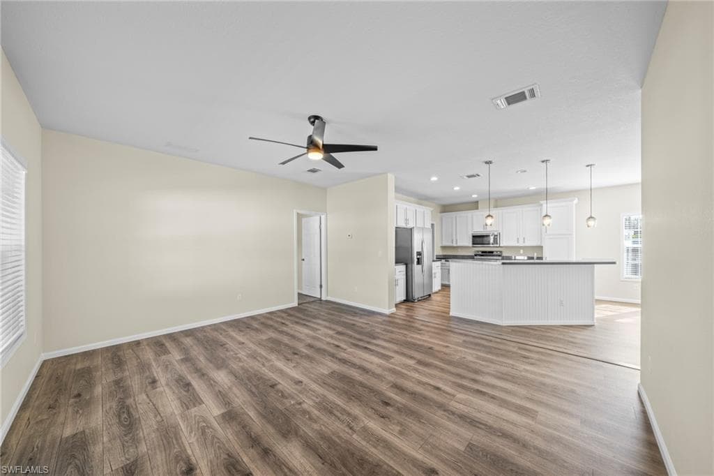 24 Red Poinciana DR, FORT MYERS FL 33908-12
