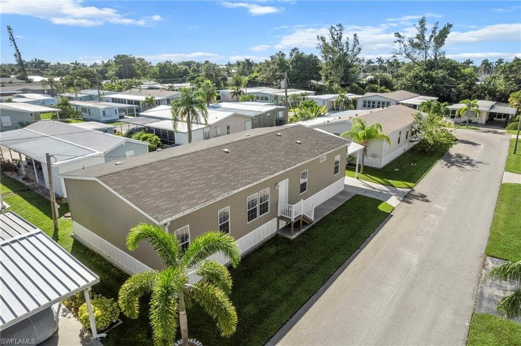 24 Red Poinciana DR, FORT MYERS FL 33908-2