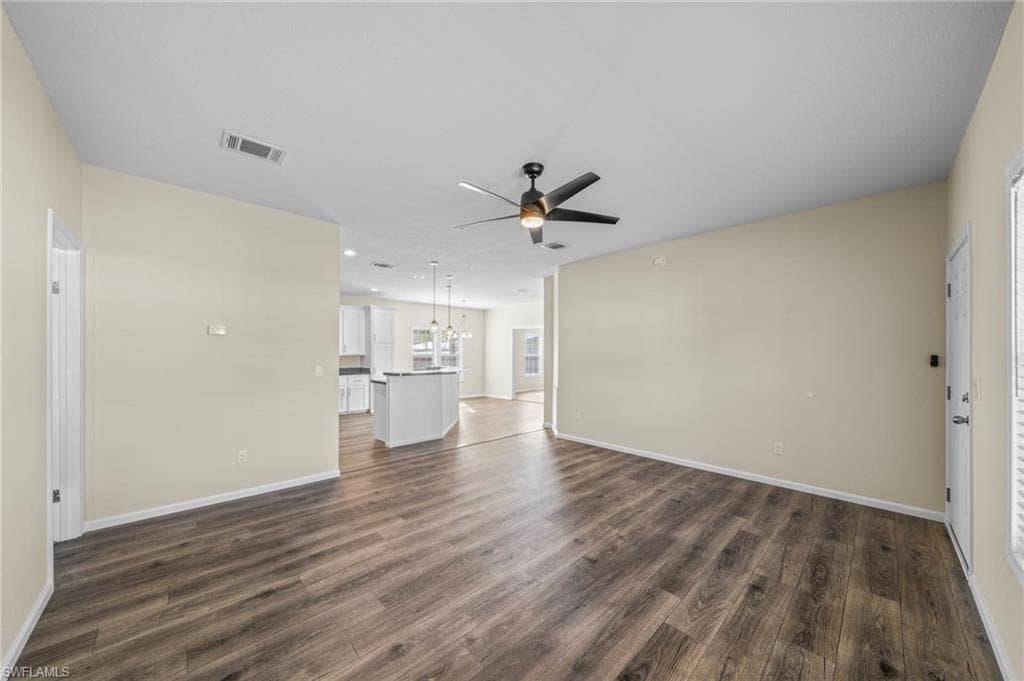24 Red Poinciana DR, FORT MYERS FL 33908-19