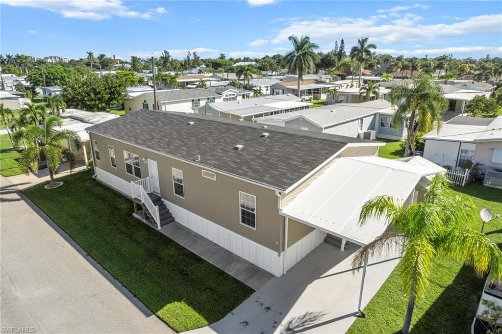 24 Red Poinciana DR, FORT MYERS FL 33908-37