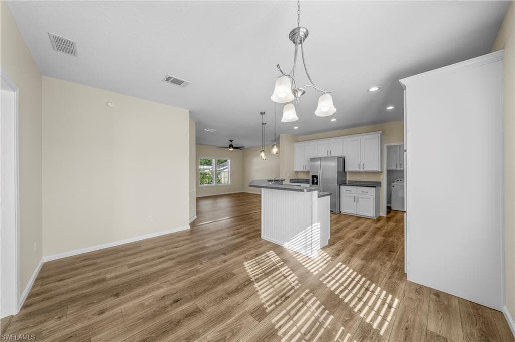 24 Red Poinciana DR, FORT MYERS FL 33908-10