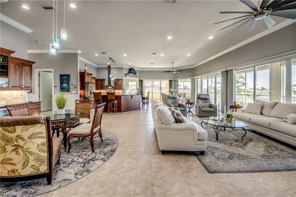 1640 Beach PKWY # 301, CAPE CORAL FL 33904-11