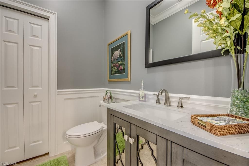 1640 Beach PKWY # 301, CAPE CORAL FL 33904-31