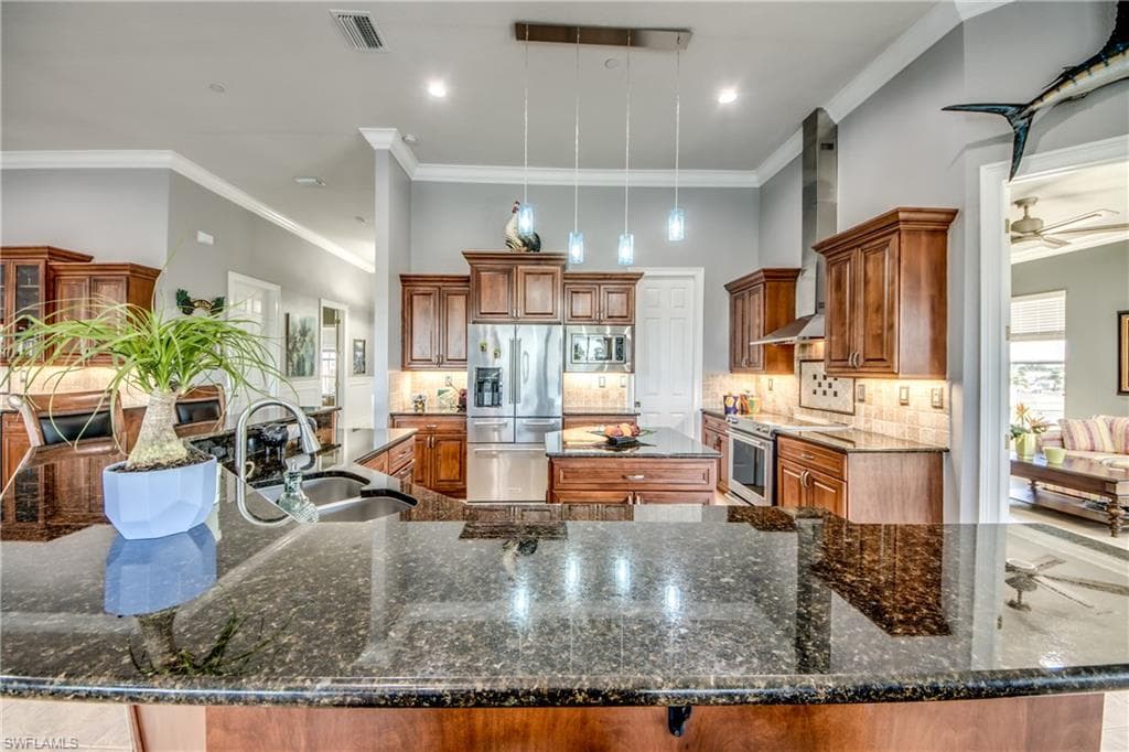 1640 Beach PKWY # 301, CAPE CORAL FL 33904-19