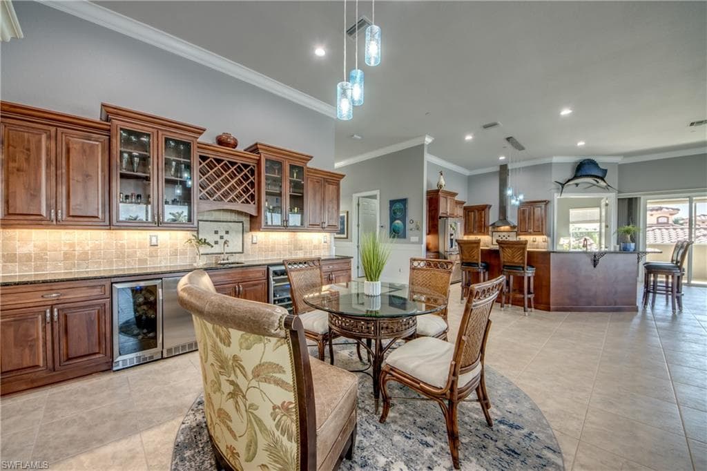 1640 Beach PKWY # 301, CAPE CORAL FL 33904-8